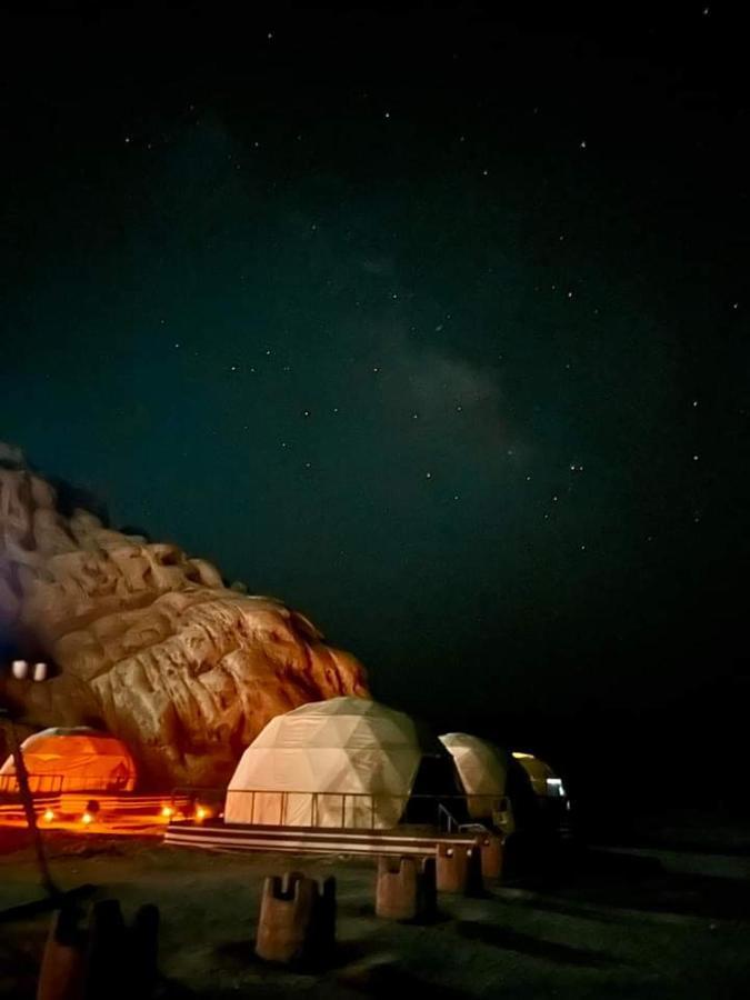 Sami Al Muzna Rum Camp Вади Рум Екстериор снимка