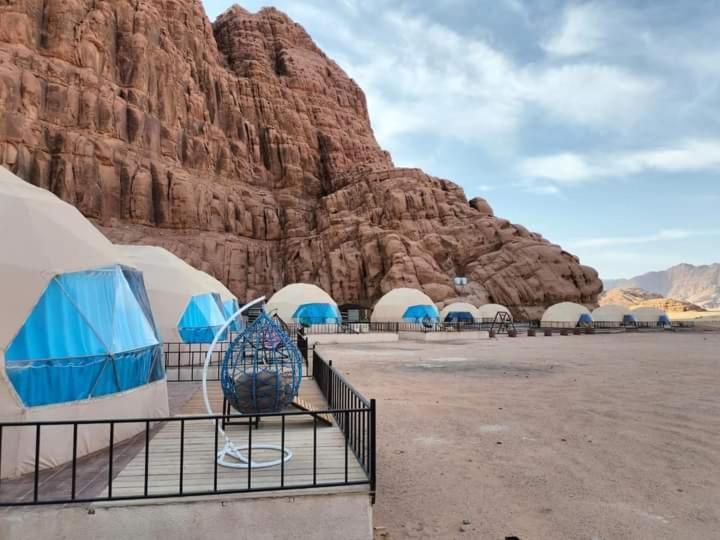 Sami Al Muzna Rum Camp Вади Рум Екстериор снимка