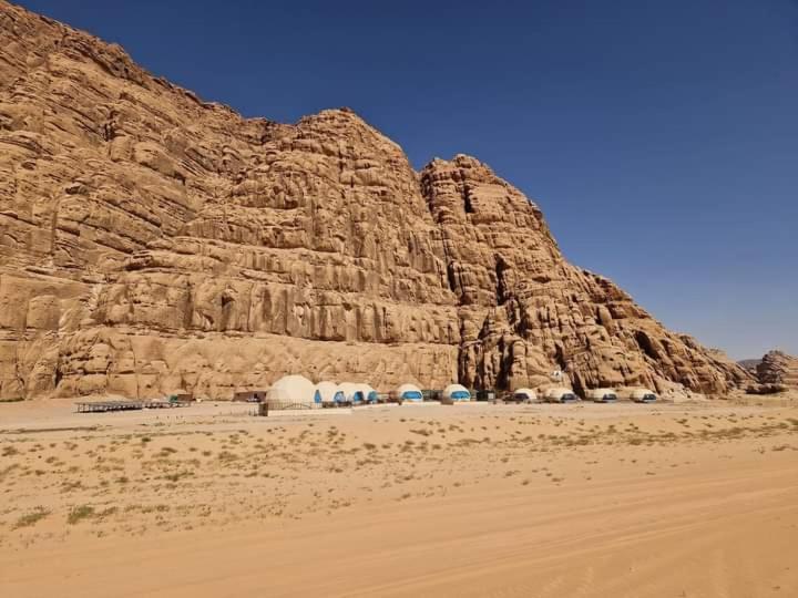 Sami Al Muzna Rum Camp Вади Рум Екстериор снимка