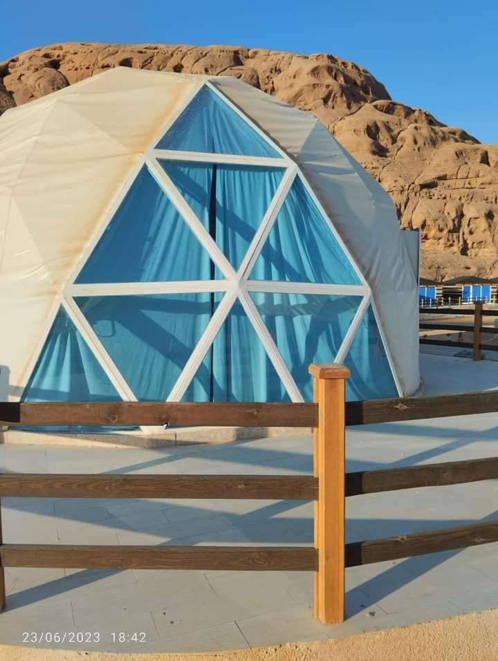 Sami Al Muzna Rum Camp Вади Рум Екстериор снимка